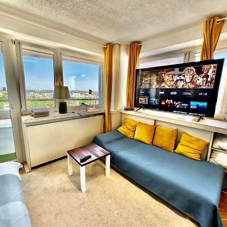 Sun Clima/Ac Metro X2 Fast Wifi 500 Mbs 70'Tv Netflix Appletv Hbo Apartment Warsaw Luaran gambar