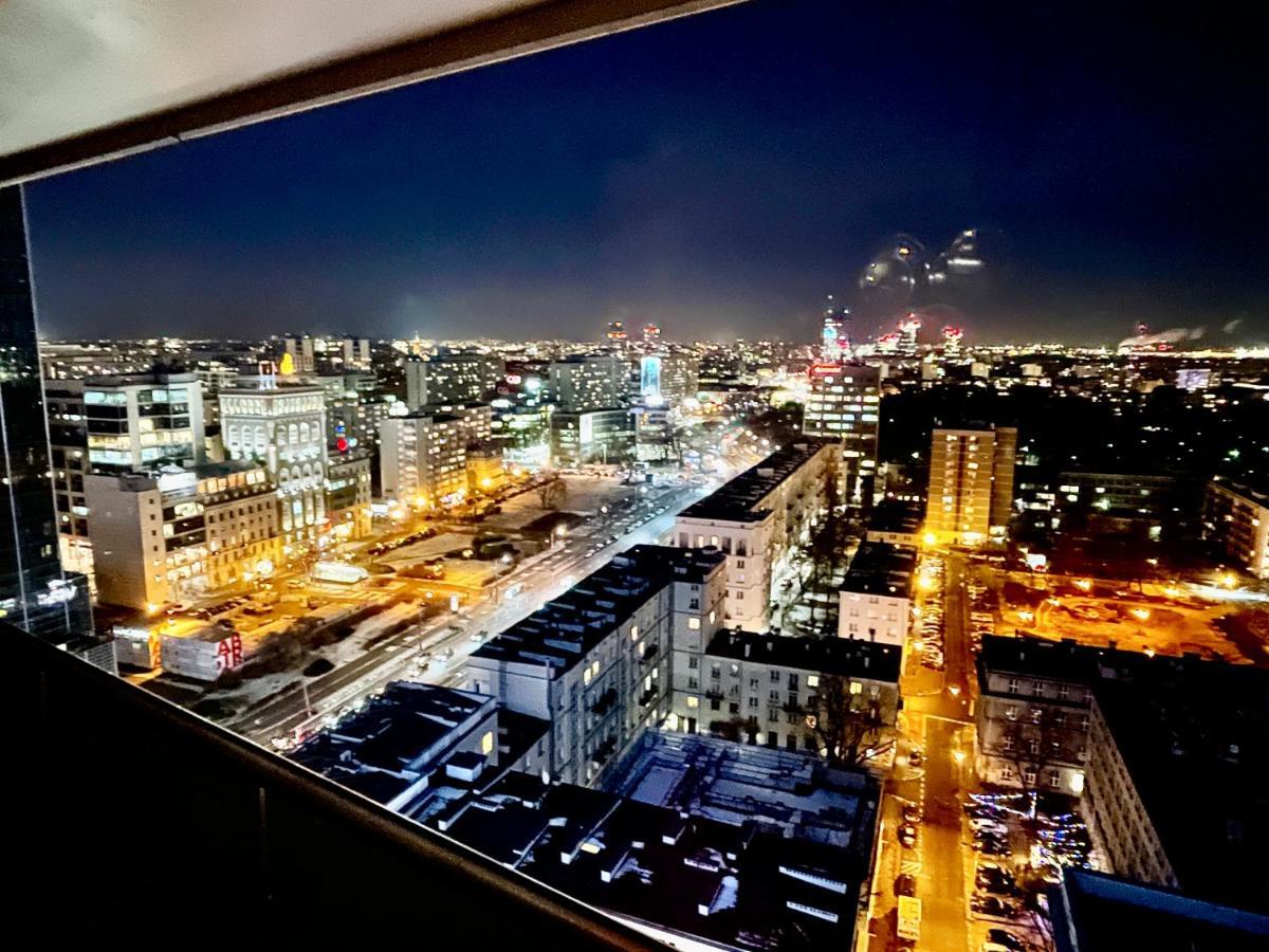 Sun Clima/Ac Metro X2 Fast Wifi 500 Mbs 70'Tv Netflix Appletv Hbo Apartment Warsaw Luaran gambar