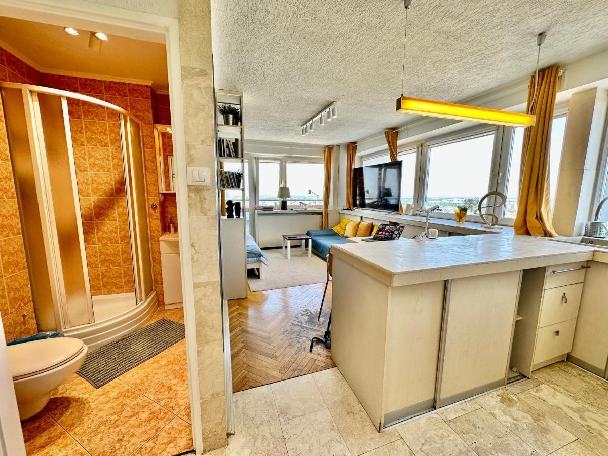 Sun Clima/Ac Metro X2 Fast Wifi 500 Mbs 70'Tv Netflix Appletv Hbo Apartment Warsaw Luaran gambar