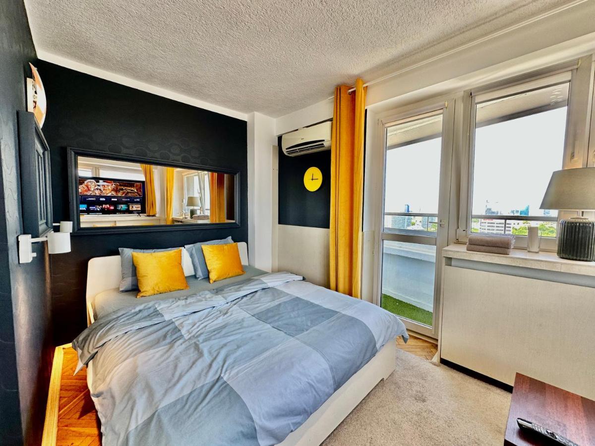 Sun Clima/Ac Metro X2 Fast Wifi 500 Mbs 70'Tv Netflix Appletv Hbo Apartment Warsaw Luaran gambar