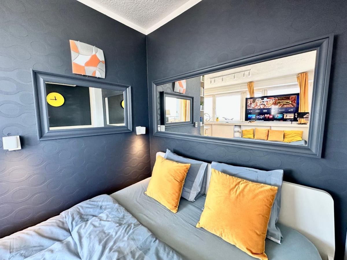Sun Clima/Ac Metro X2 Fast Wifi 500 Mbs 70'Tv Netflix Appletv Hbo Apartment Warsaw Luaran gambar