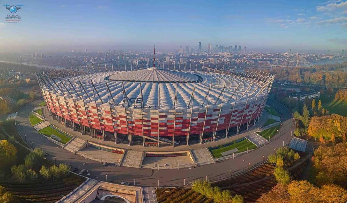 Sun Clima/Ac Metro X2 Fast Wifi 500 Mbs 70'Tv Netflix Appletv Hbo Apartment Warsaw Luaran gambar