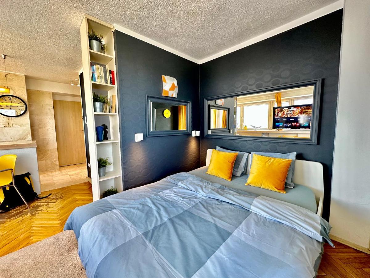 Sun Clima/Ac Metro X2 Fast Wifi 500 Mbs 70'Tv Netflix Appletv Hbo Apartment Warsaw Luaran gambar