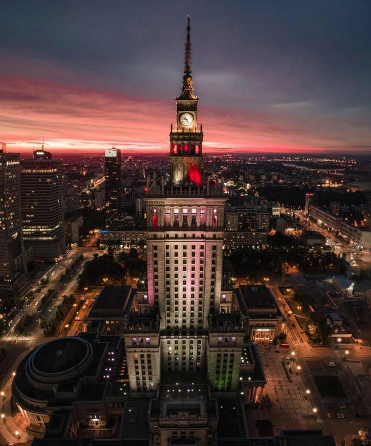 Sun Clima/Ac Metro X2 Fast Wifi 500 Mbs 70'Tv Netflix Appletv Hbo Apartment Warsaw Luaran gambar