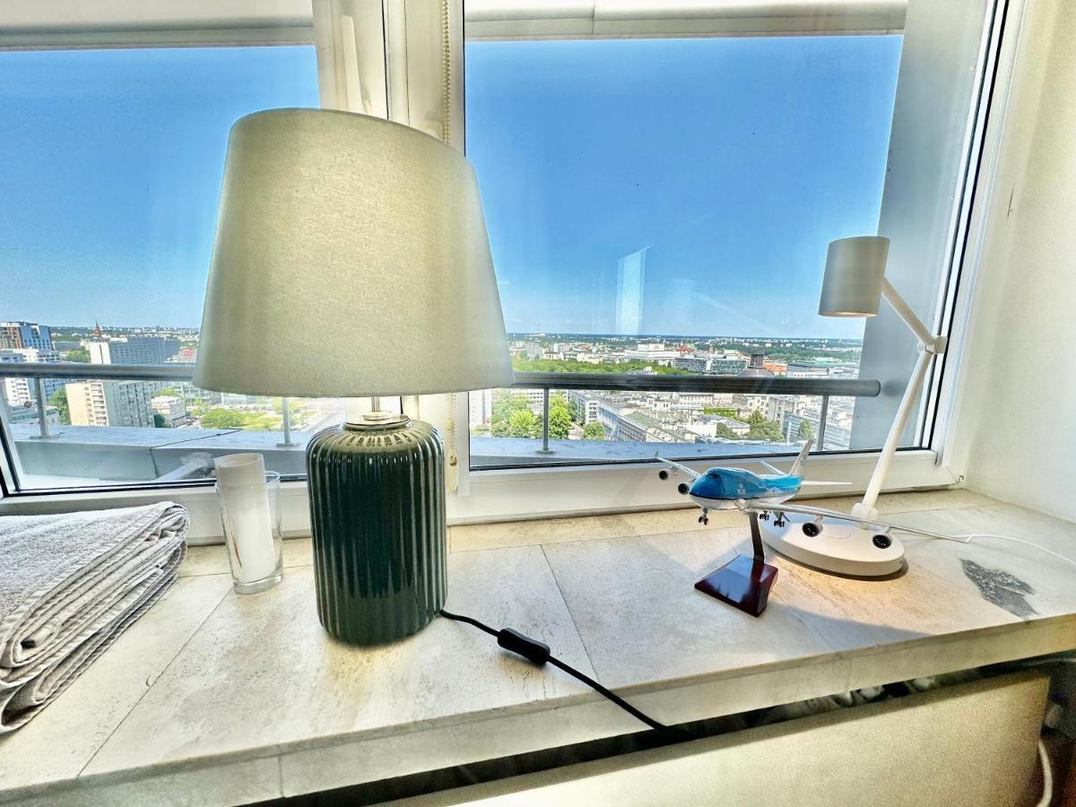 Sun Clima/Ac Metro X2 Fast Wifi 500 Mbs 70'Tv Netflix Appletv Hbo Apartment Warsaw Luaran gambar