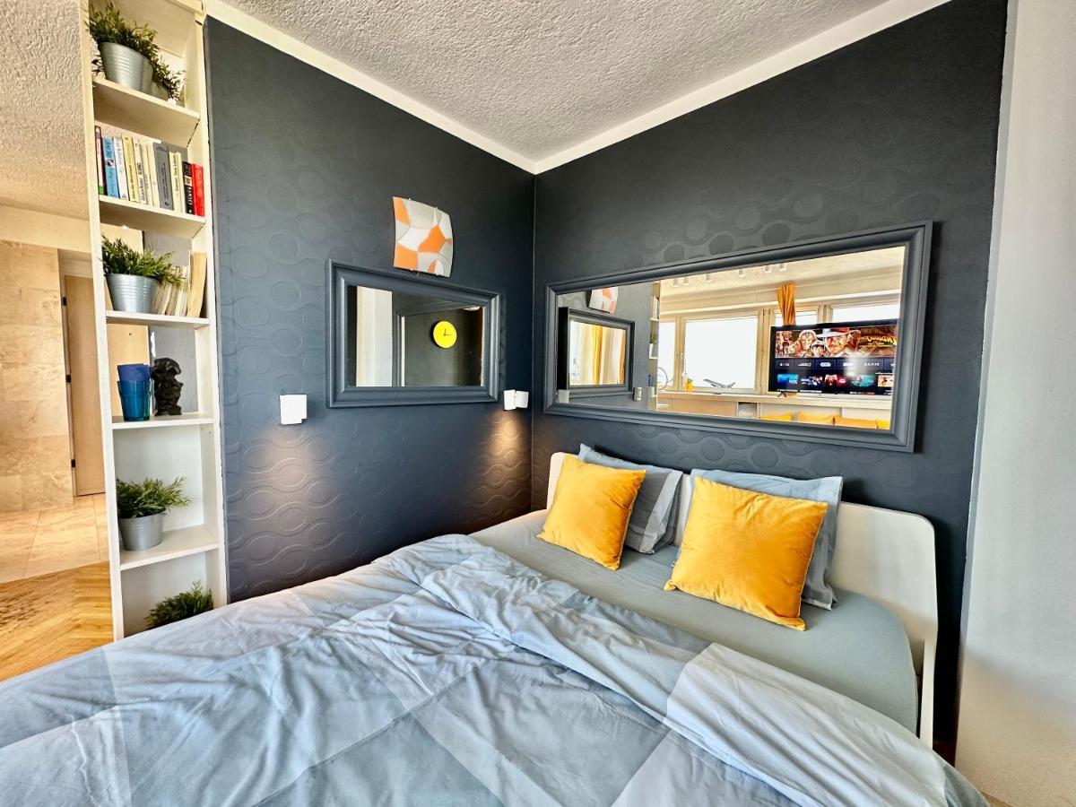 Sun Clima/Ac Metro X2 Fast Wifi 500 Mbs 70'Tv Netflix Appletv Hbo Apartment Warsaw Luaran gambar